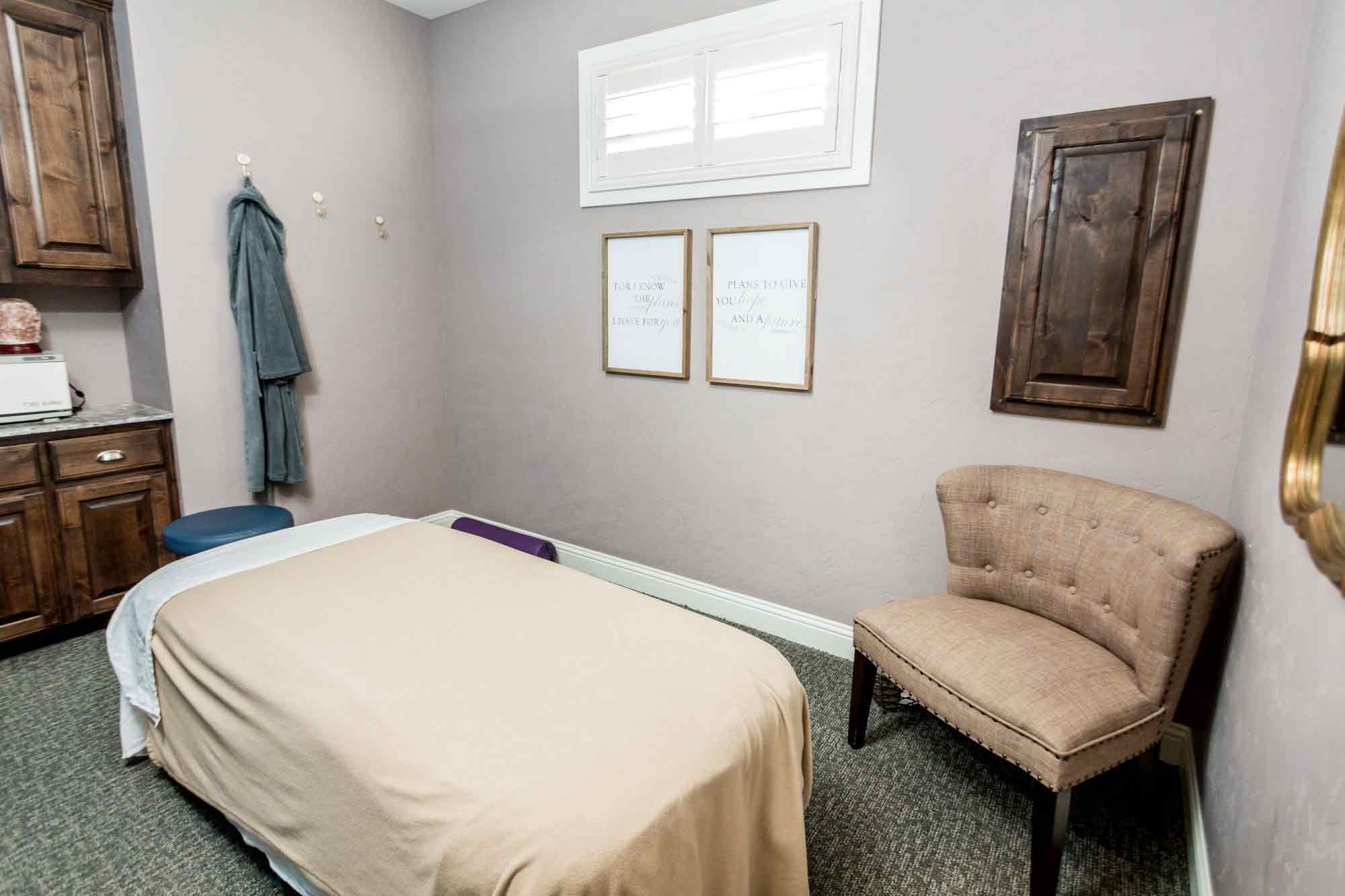 Inside 8 New Beginnings Family Chiropractic